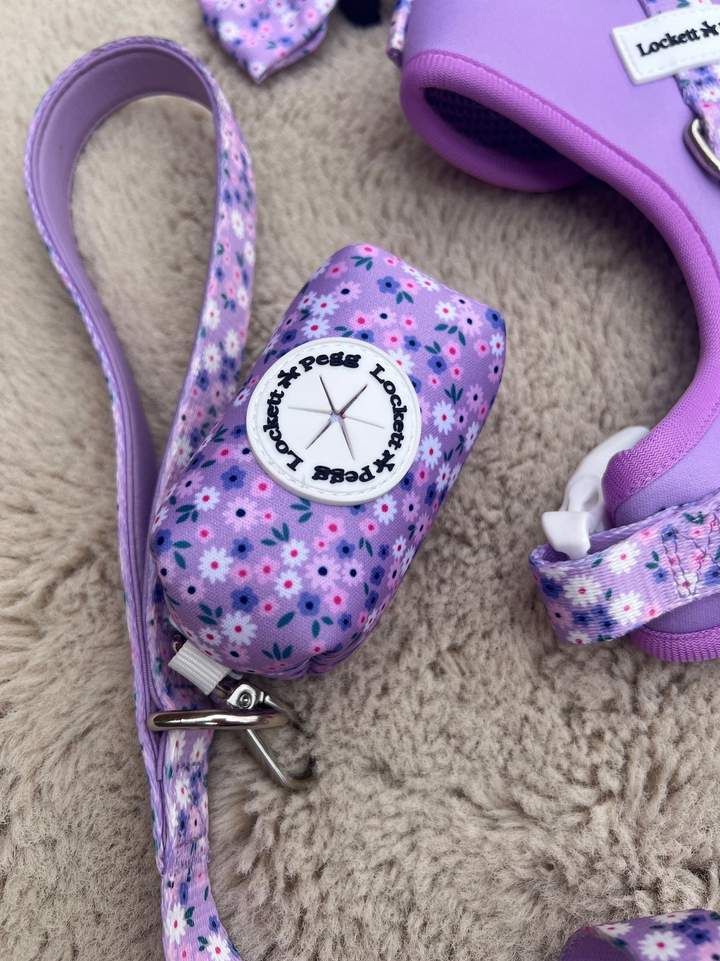 Lilac Ditsy Daisy poo bag holder