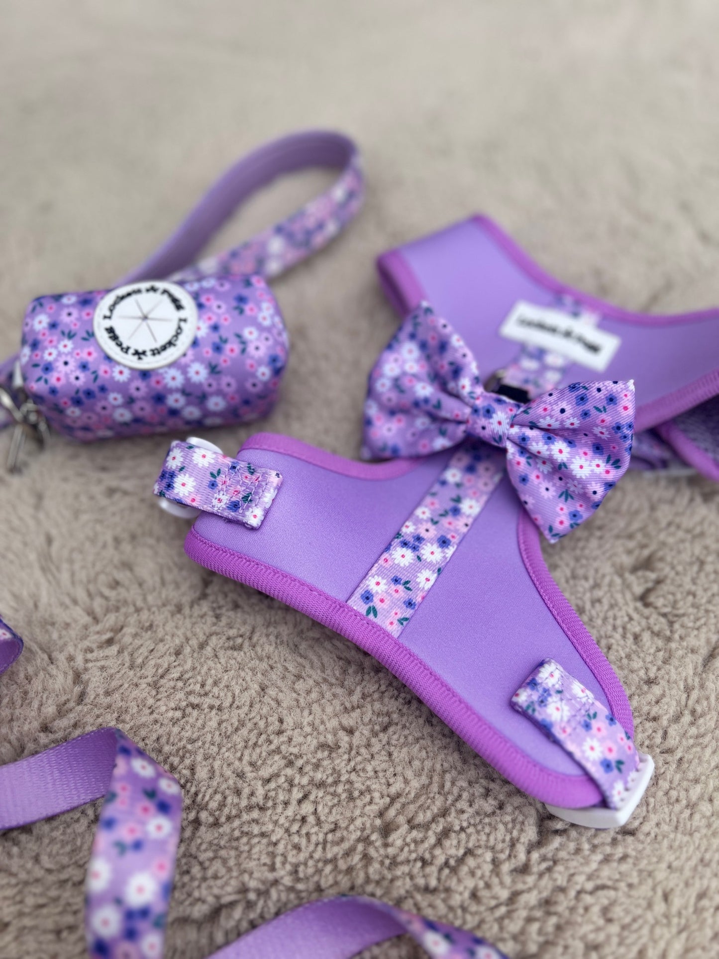 Lilac Ditsy Daisy adjustable Harness