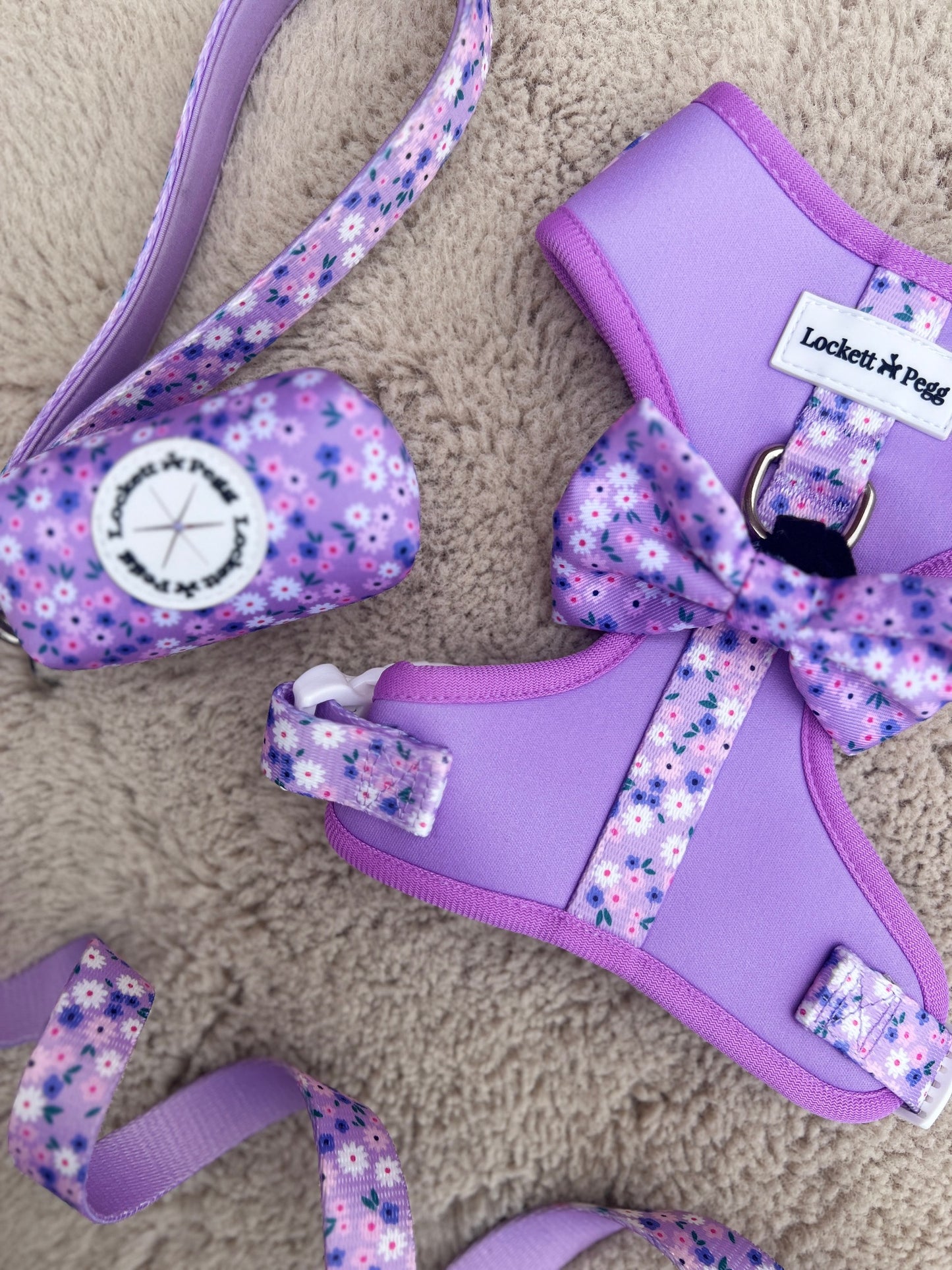 Lilac Ditsy Daisy adjustable Harness