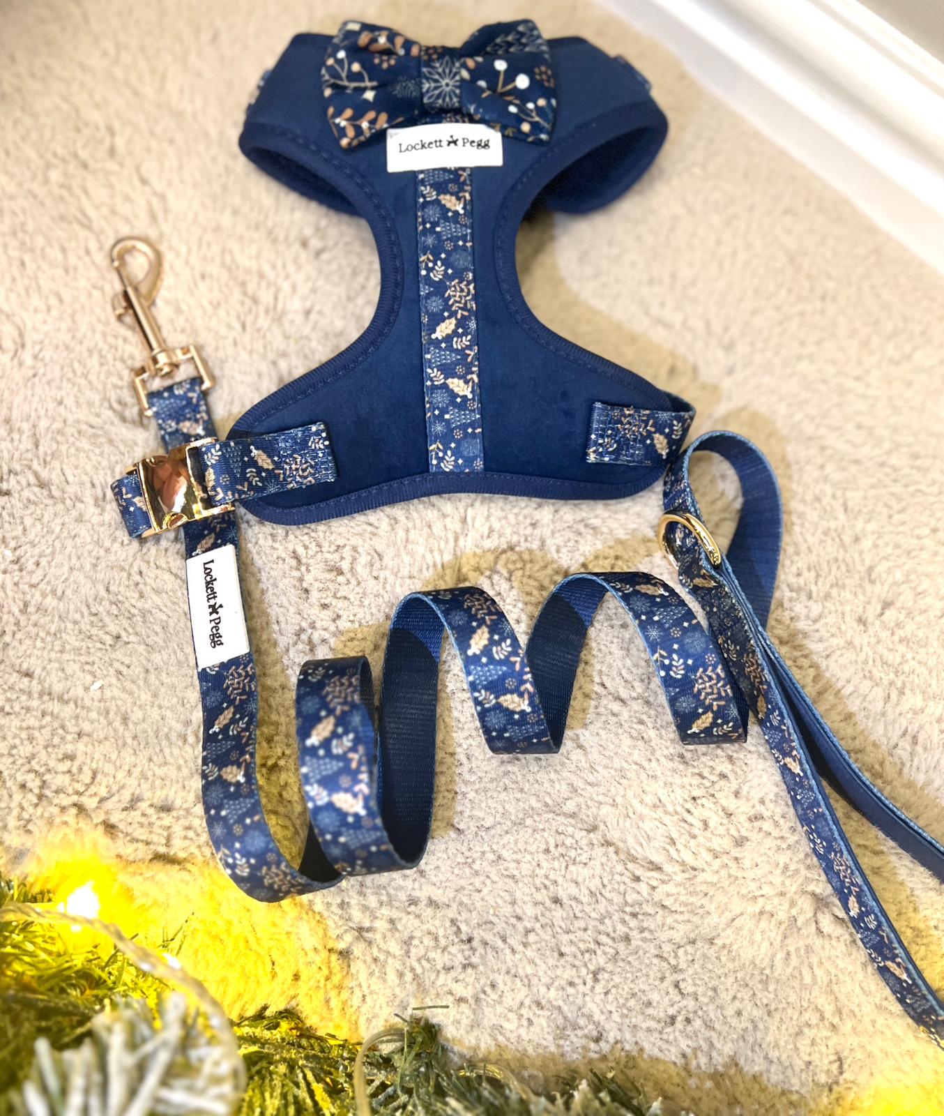 Under the Mistletoe adjustable harness